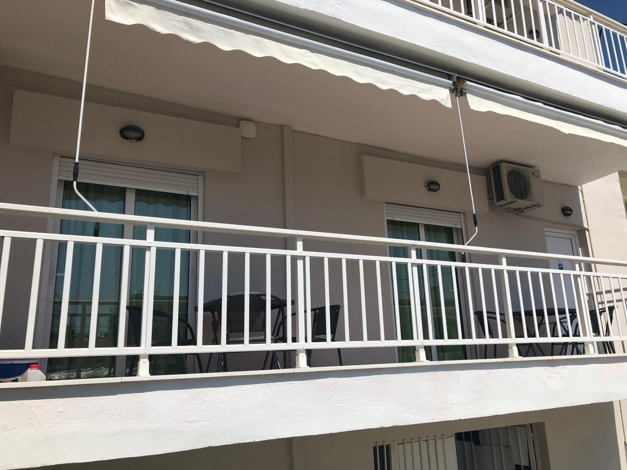 Irida Apartments Nea Skioni Oda fotoğraf