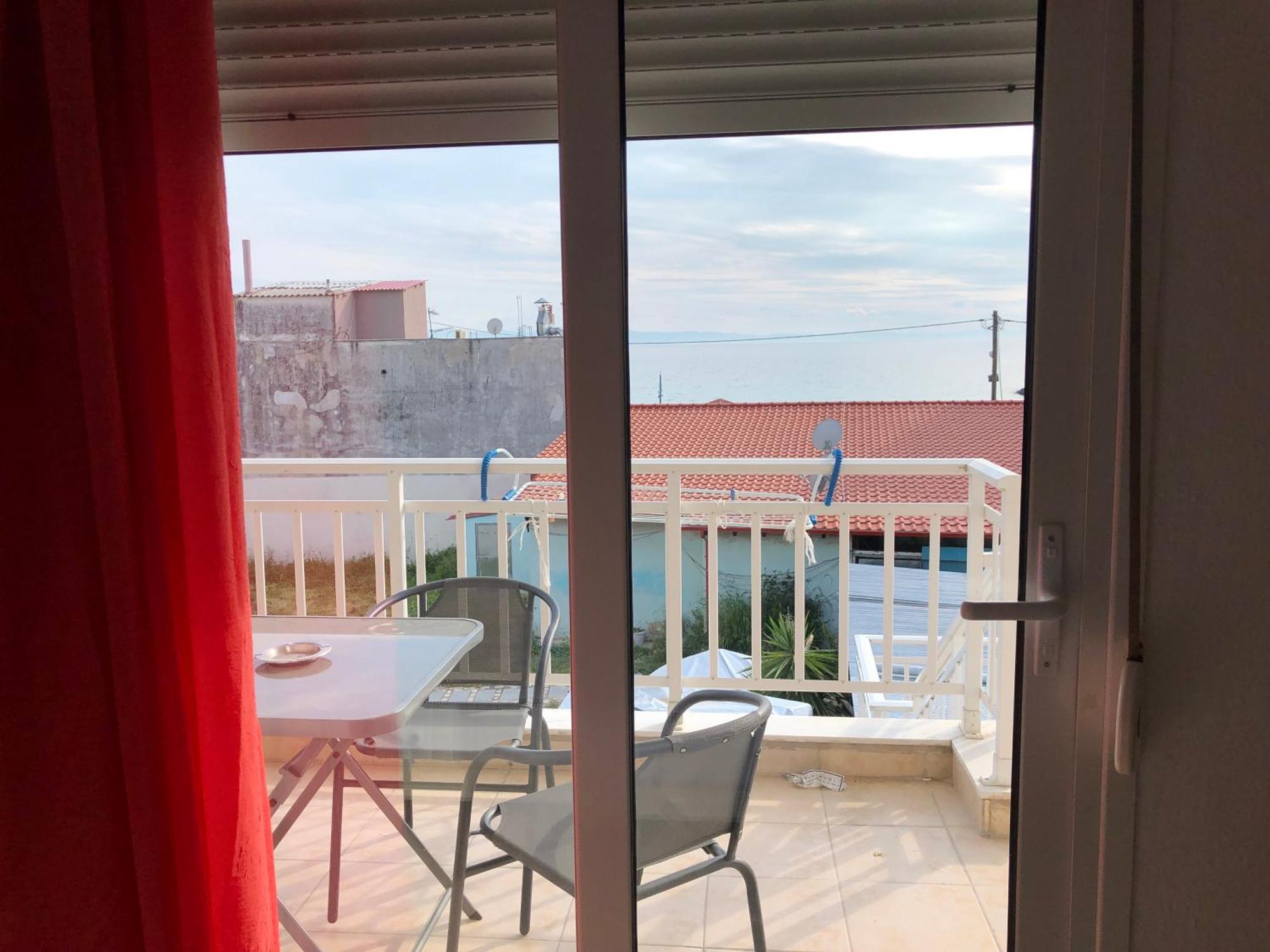 Irida Apartments Nea Skioni Oda fotoğraf