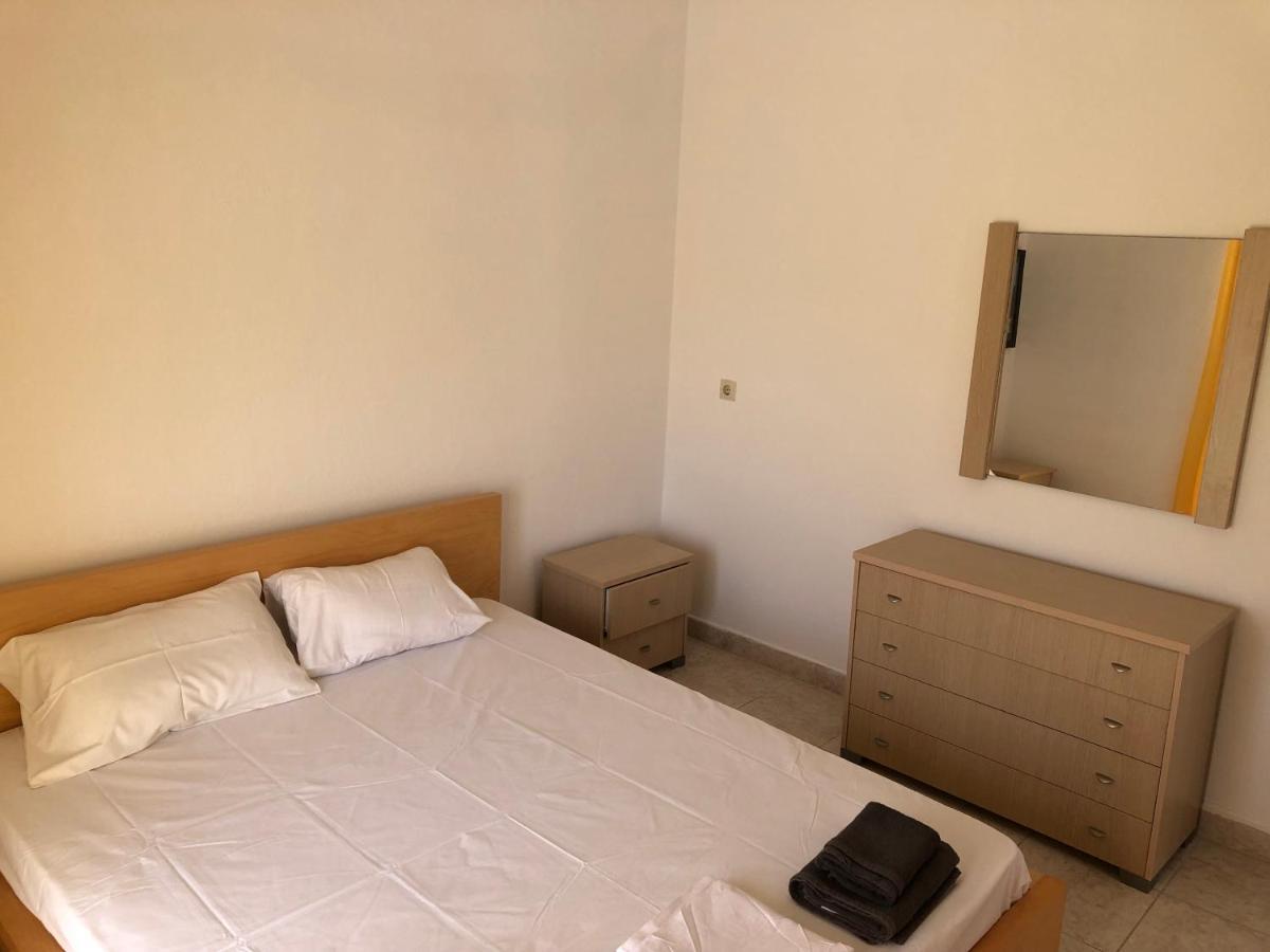 Irida Apartments Nea Skioni Dış mekan fotoğraf